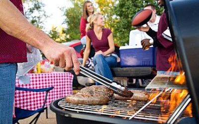 8 Ways to Tailgate Without Packing on the Pounds